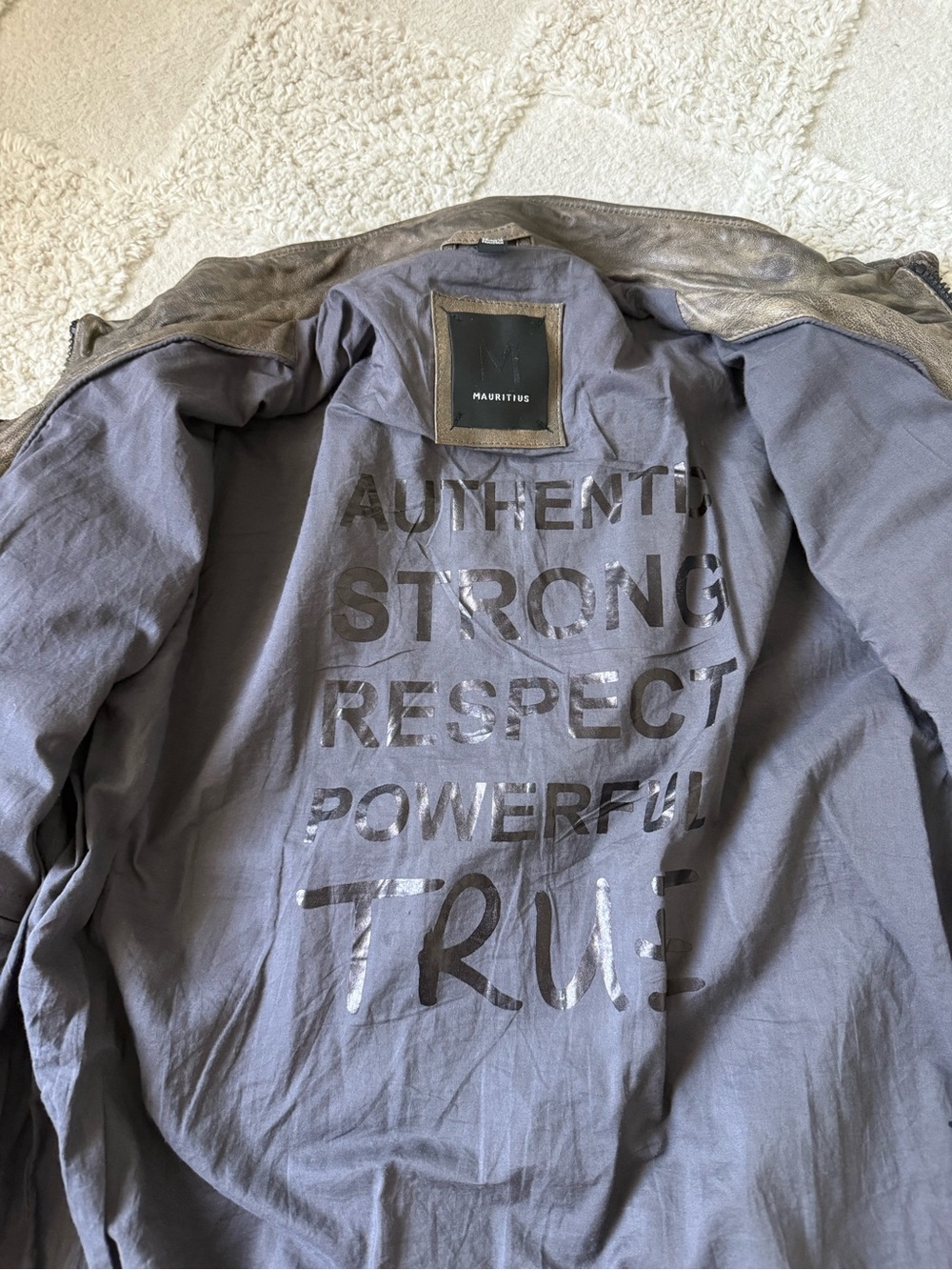 Mauritius Leather Jacket - Picture 3 of 8